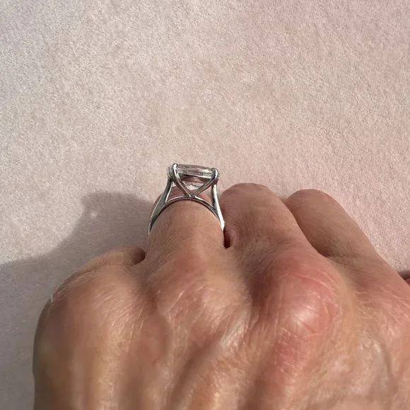 5 Carat Cubic Zirconia Oval Solitaire Engagement Ring - Picture 11 of 17